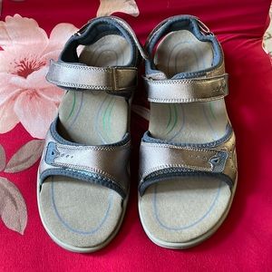 Orthofeet Velcro woman’s sandals